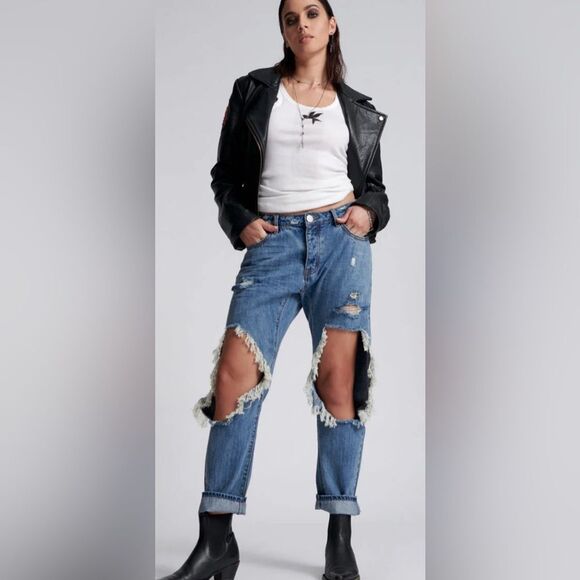 NWT One Teaspoon Women’s Messed Up Saints  Boyfriend Jeans Distressing - Size 33 - Picture 1 of 11